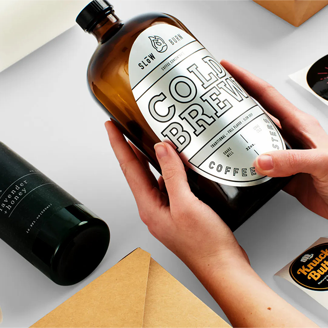 تسمية فضية مشرقة 